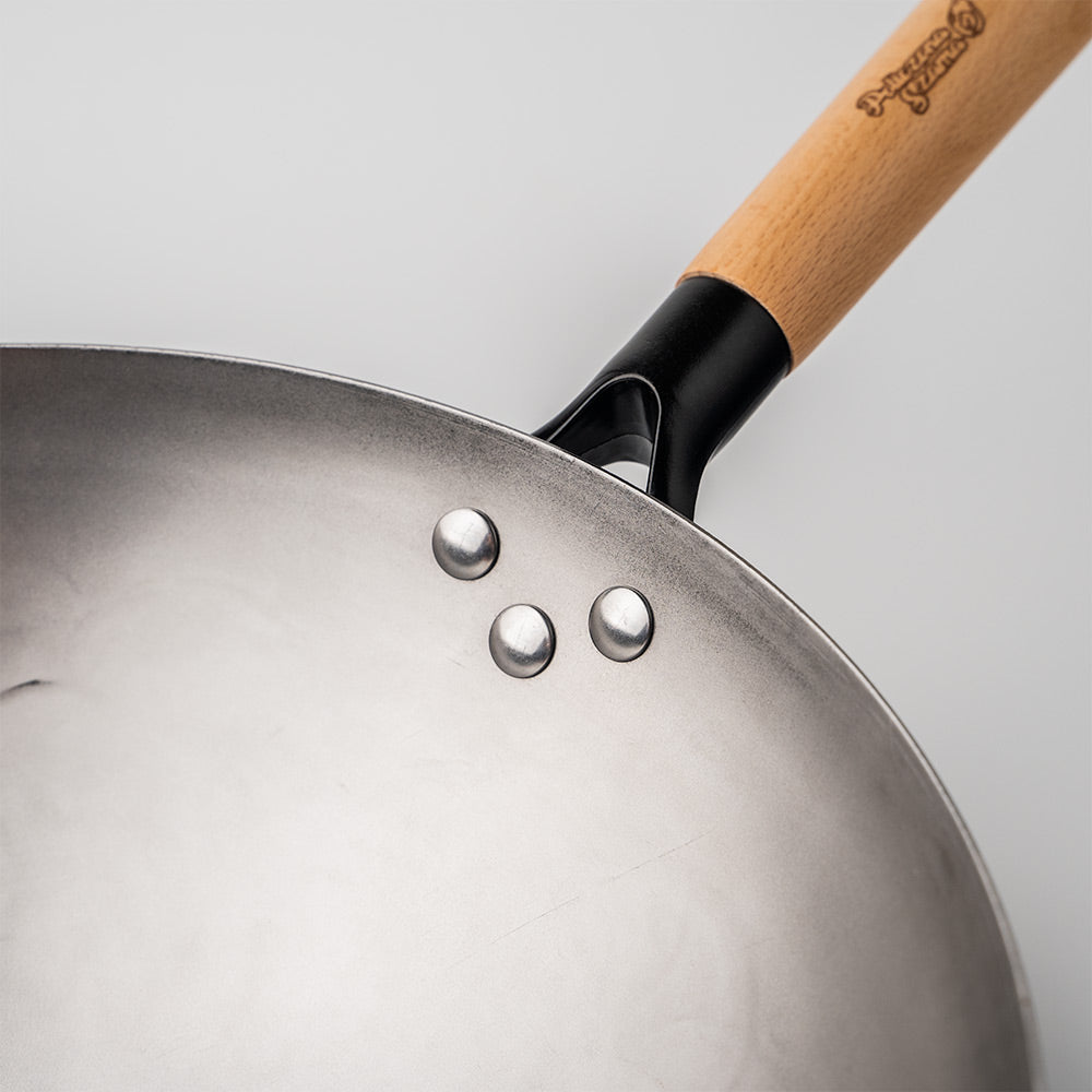 WOK ze stali węglowej - oryginalny ręcznie kuty - 32 cm